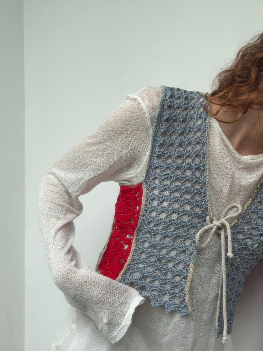 Mukha Vest