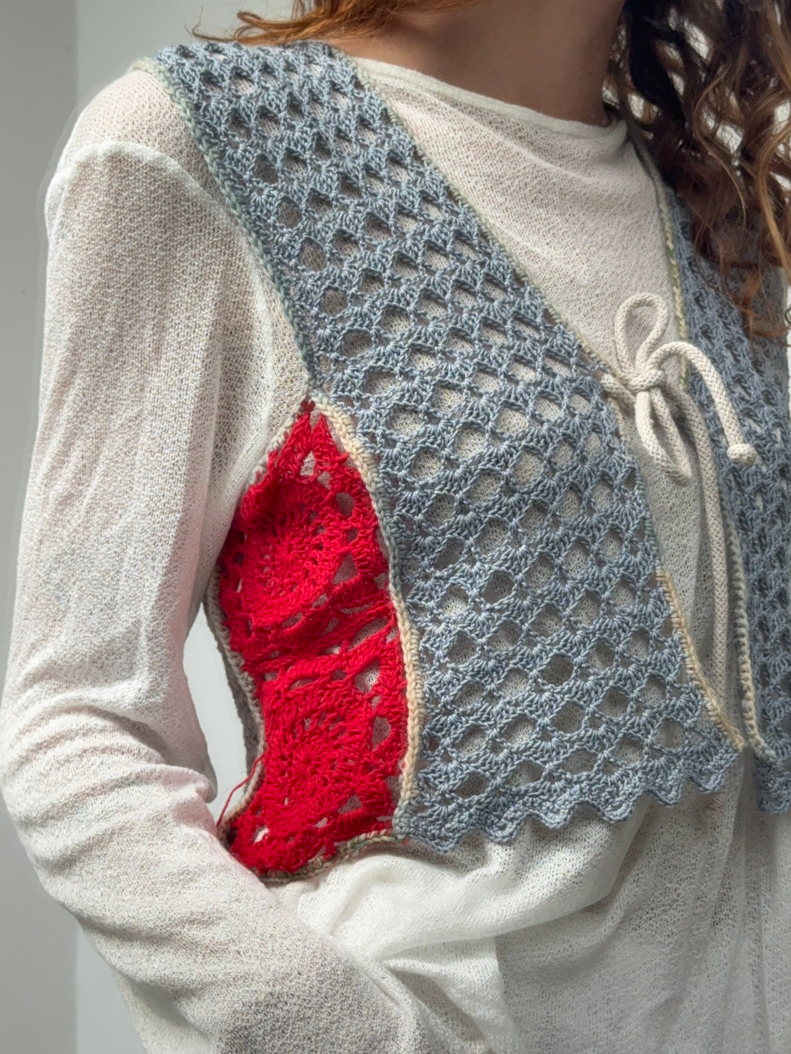 Mukha Vest