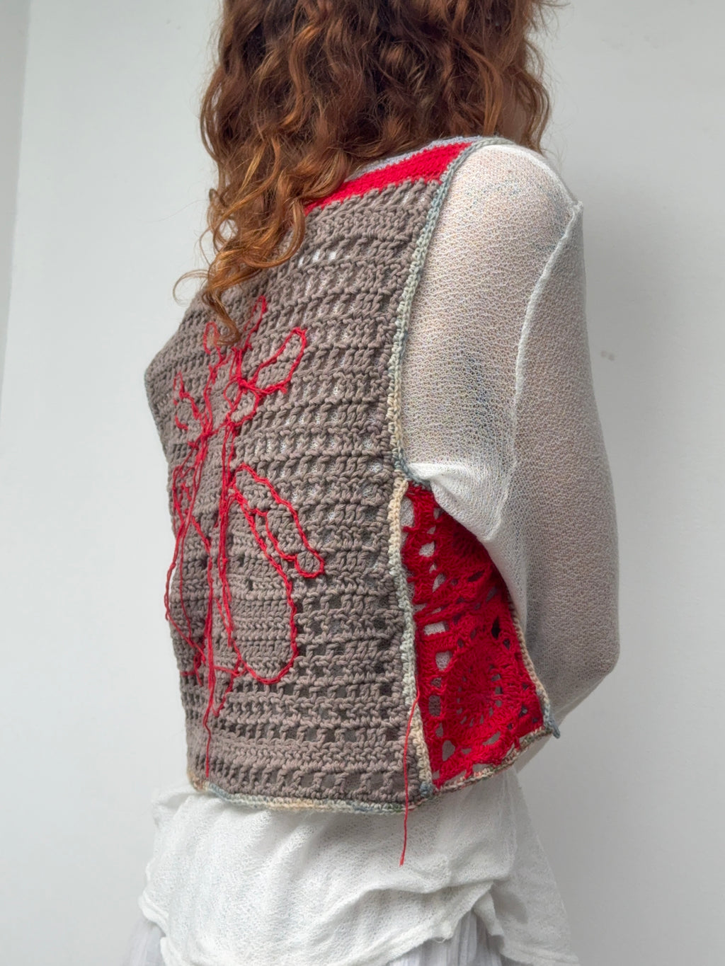 Mukha Vest