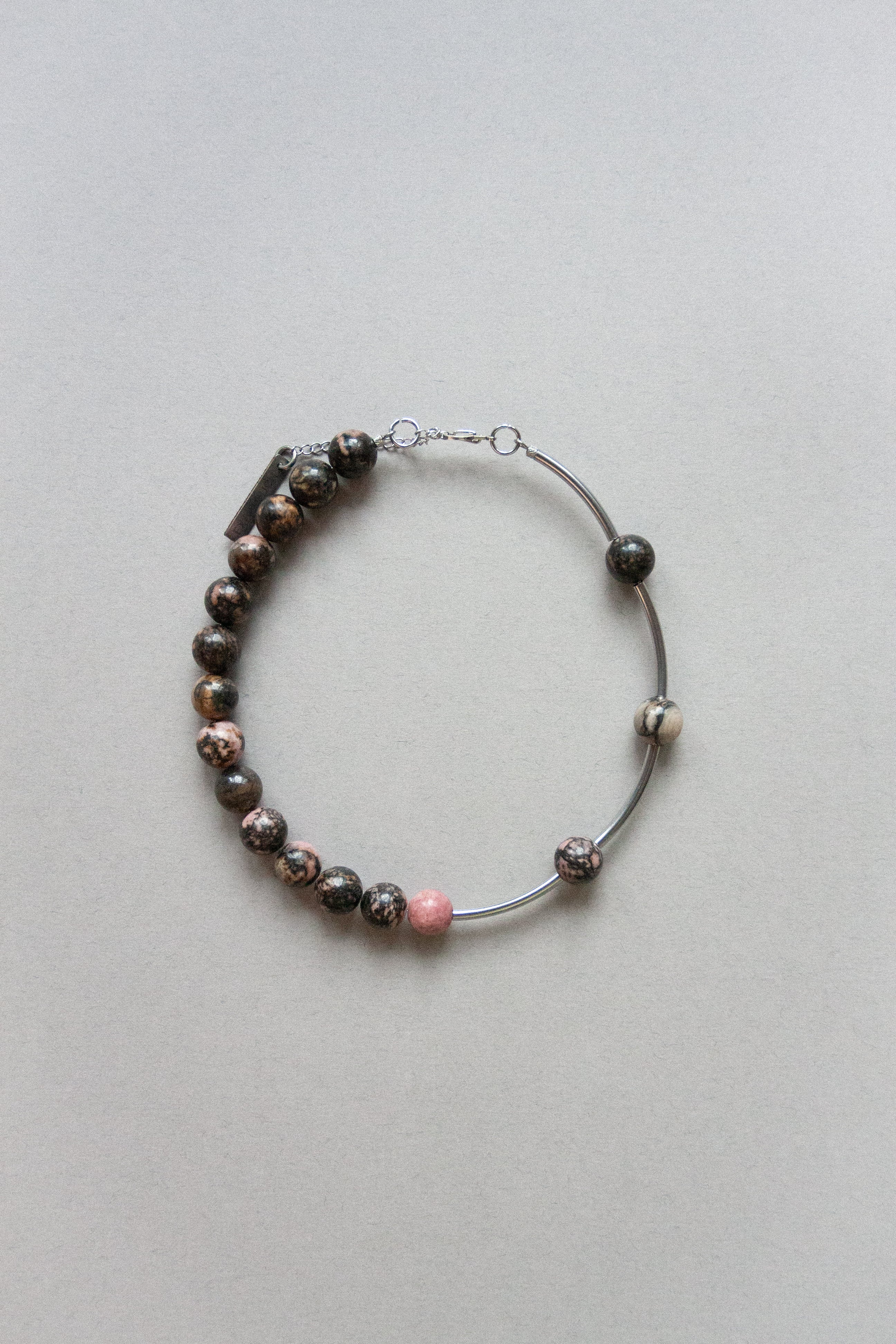 Rhodonite Io